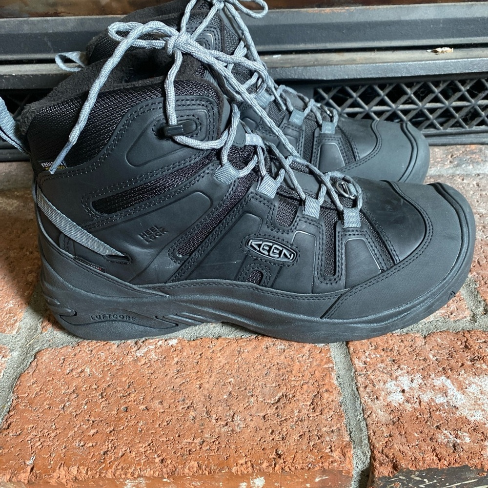 KEEN Circadia Mid Waterproof Hiking Boots Sz 12 EU 46 NEW NO BOX Black Leather - Picture 2 of 9